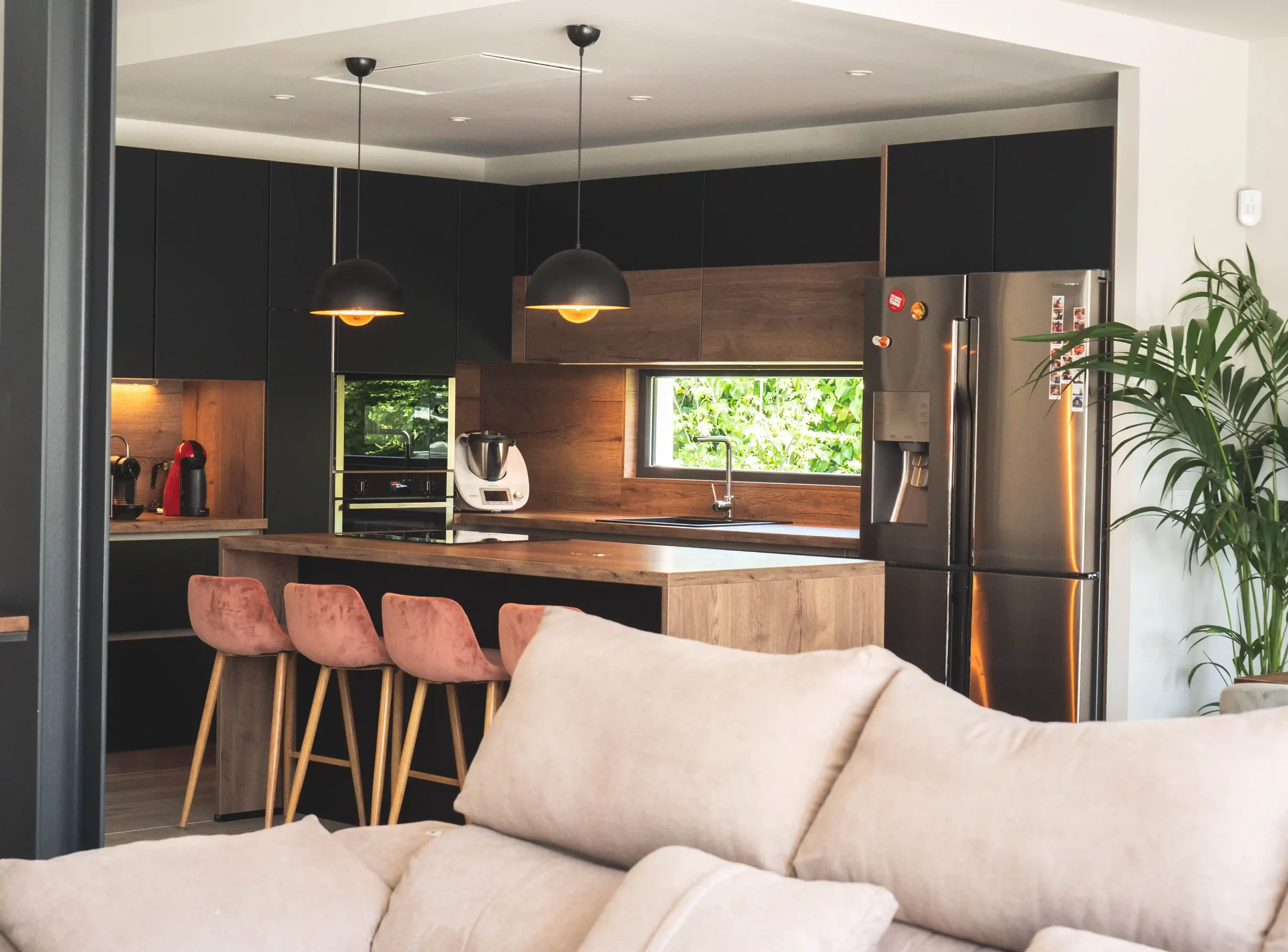 salon cocina moderna y minimalista casa guadarrama 2