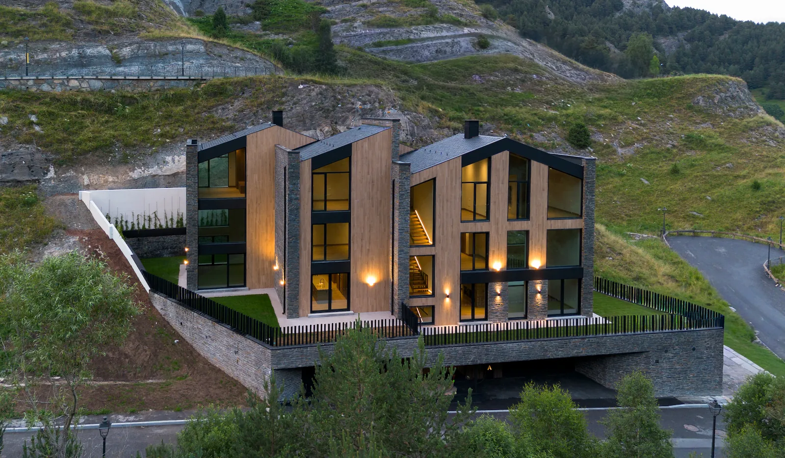 iluminacion exterior casa en andorra
